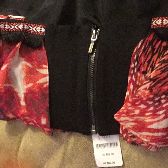 Bebe - Picture 3 of 3